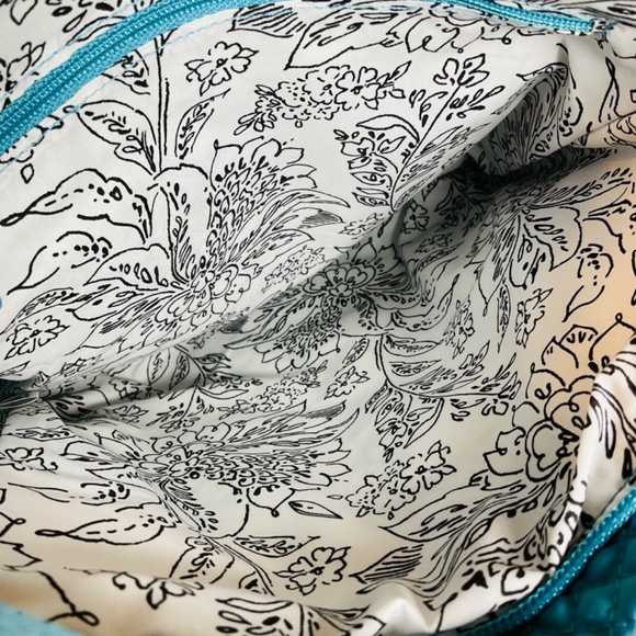 🌸Vera Bradley Triple Zip Hipster Crossbody Bag Purse Aqua Blue Spring Break - Picture 5 of 6